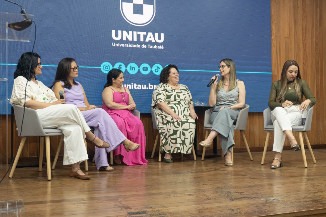 Ambiente acolhedor do consultório de fonoaudiologia na Clínica Vitalità